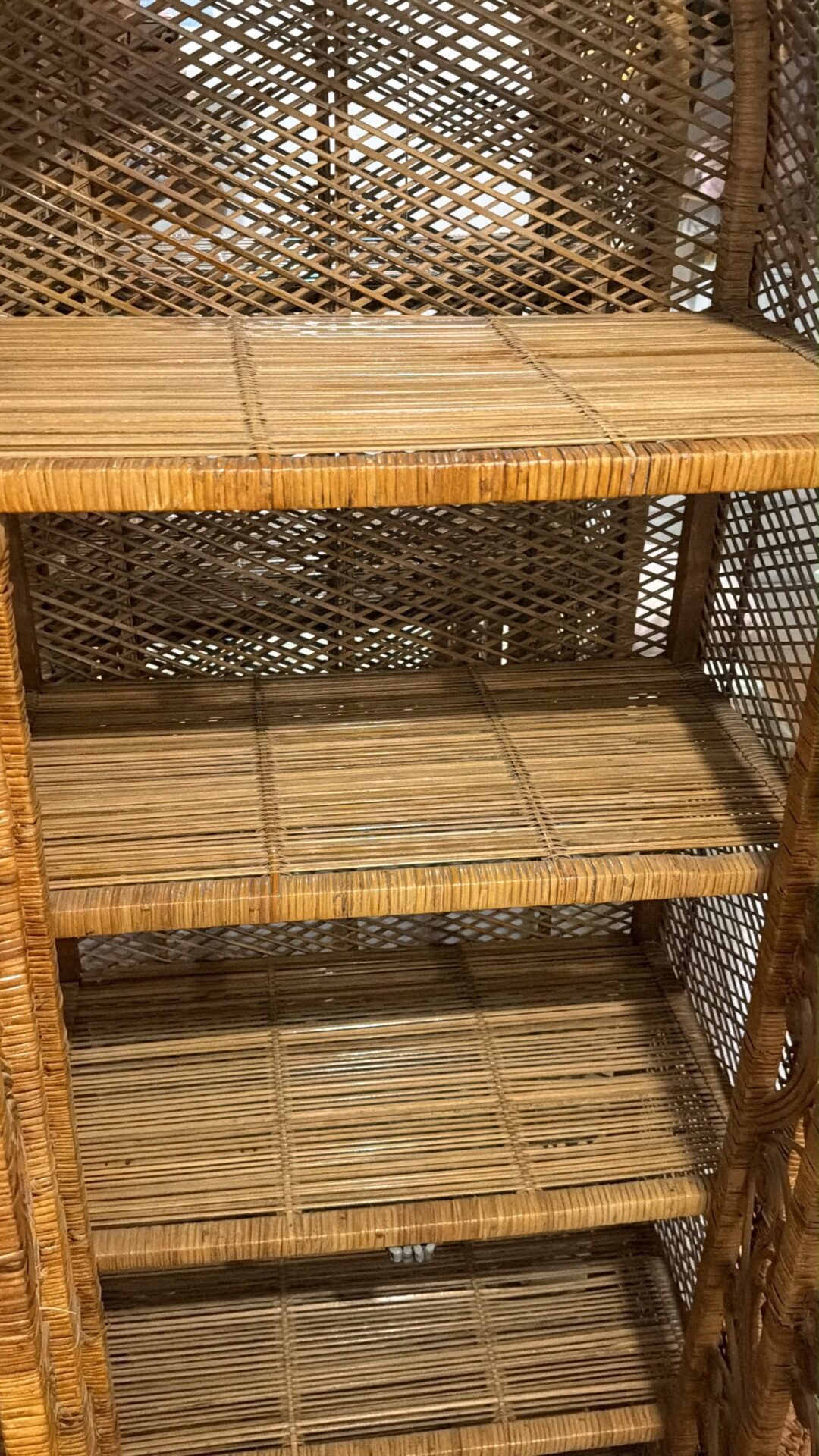 Armoire en osier tressé des années 60 – Image 3