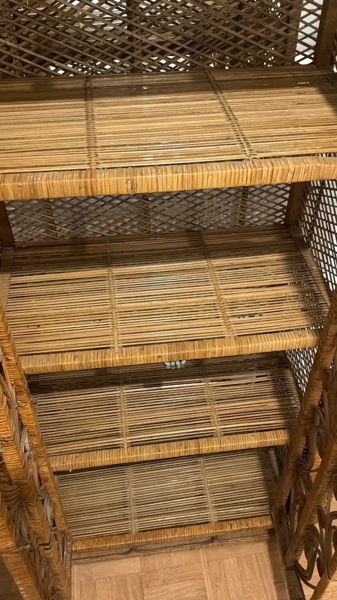 Armoire en osier tressé des années 60 – Image 4