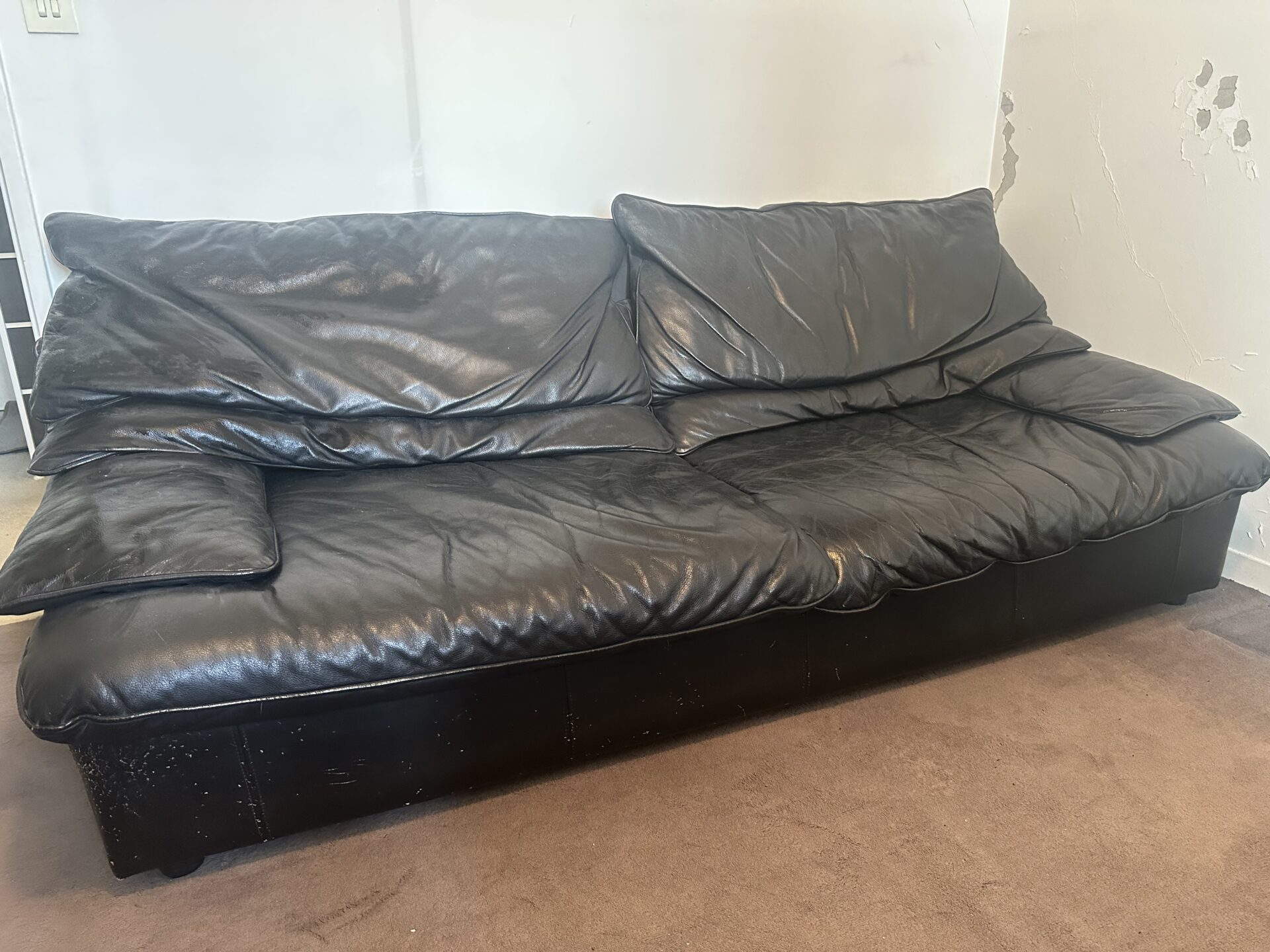 Canapé cuir noir 4 places Roche Bobois – Image 2