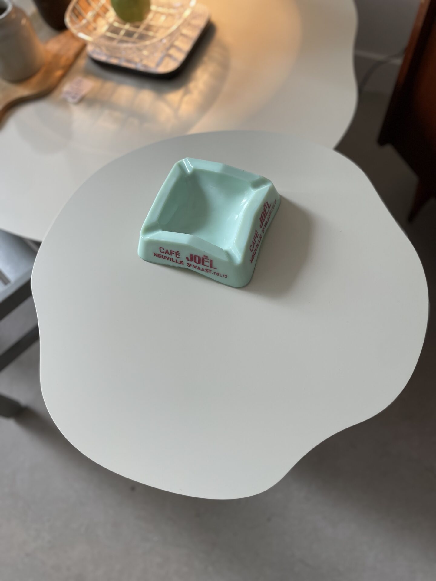 Petite table basse / bout de canapé en bois peint blanc argile « Esther » – Image 5