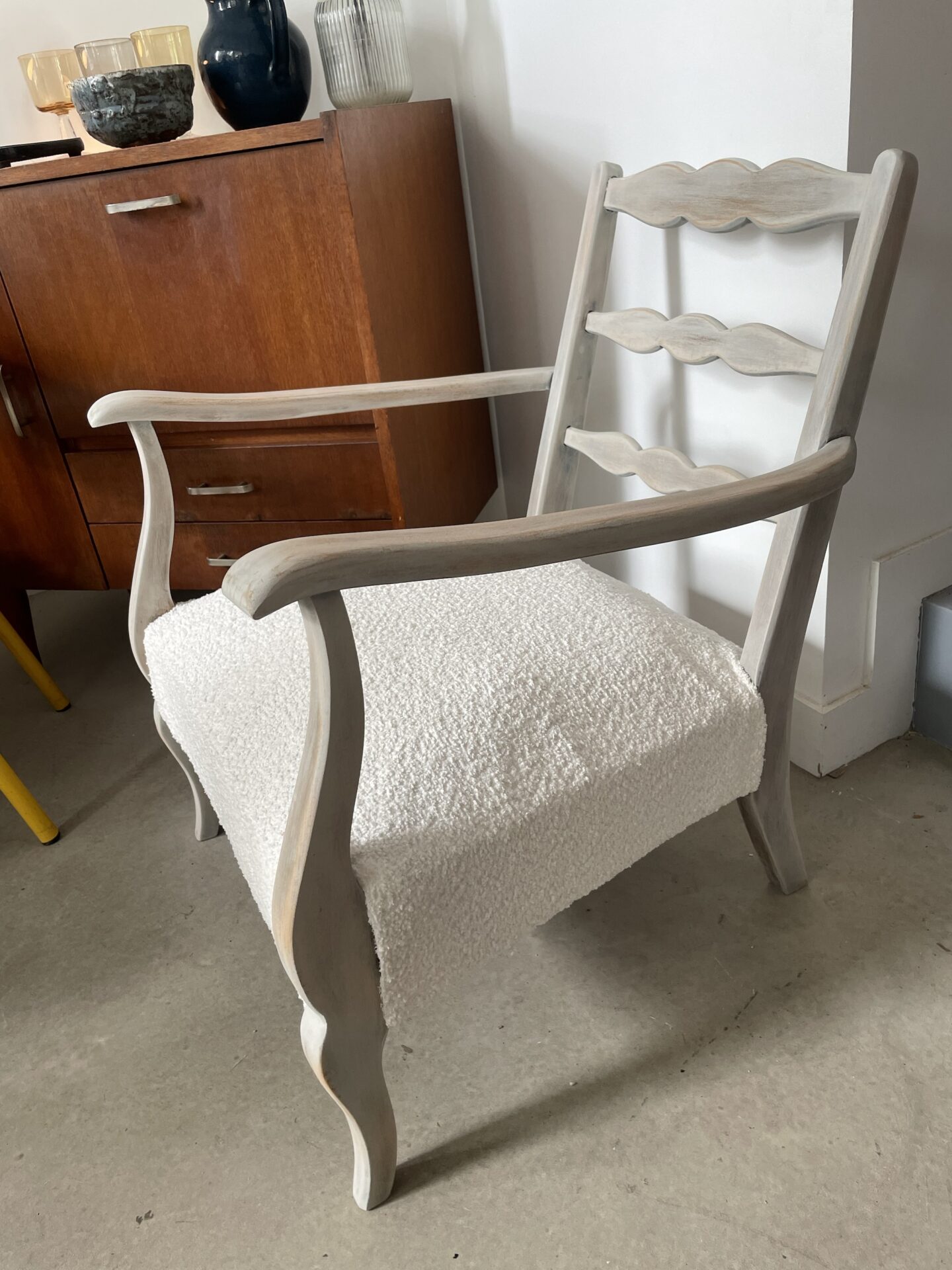 Fauteuil ancien revisité – Image 5