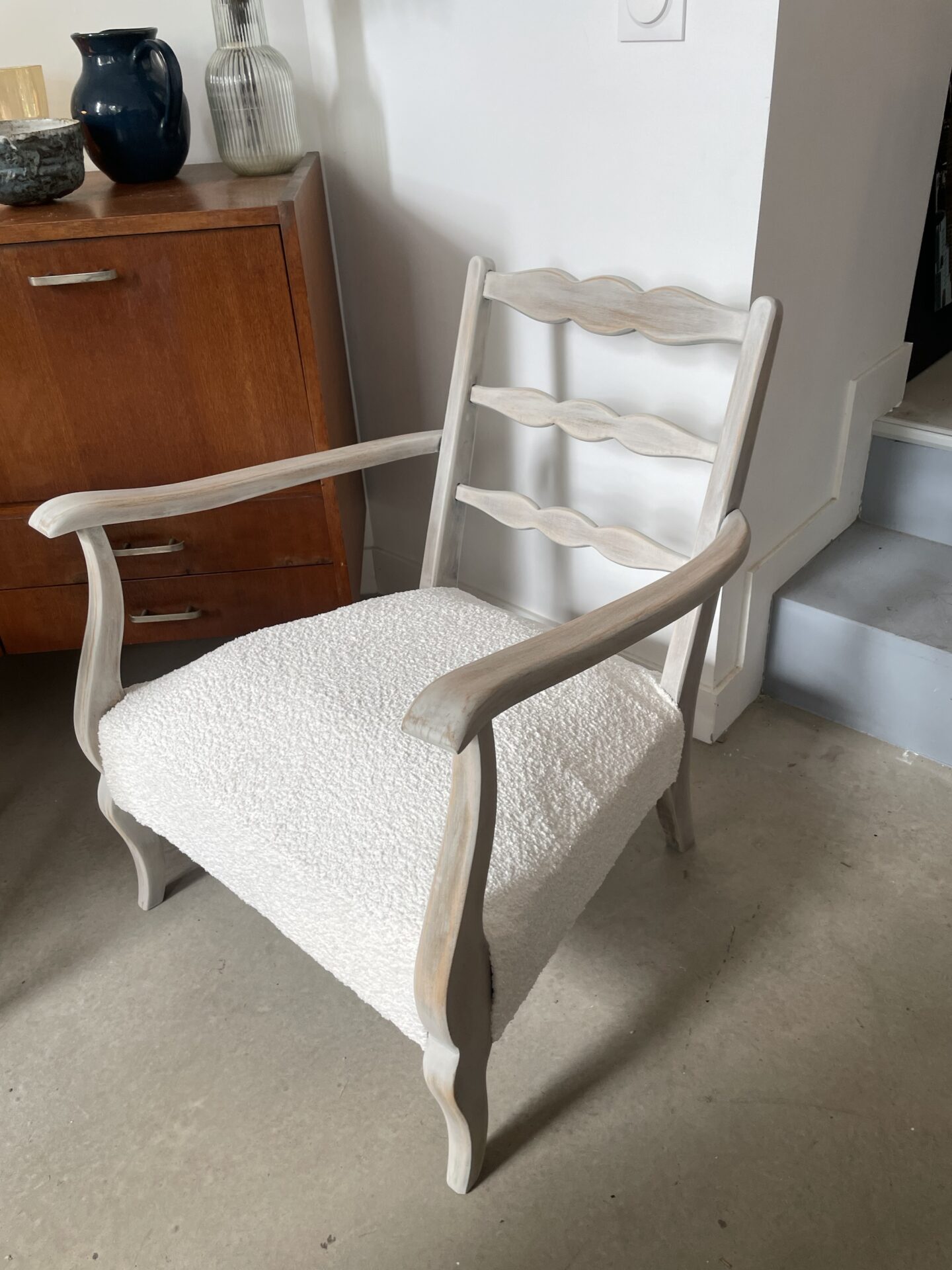 Fauteuil ancien revisité – Image 8