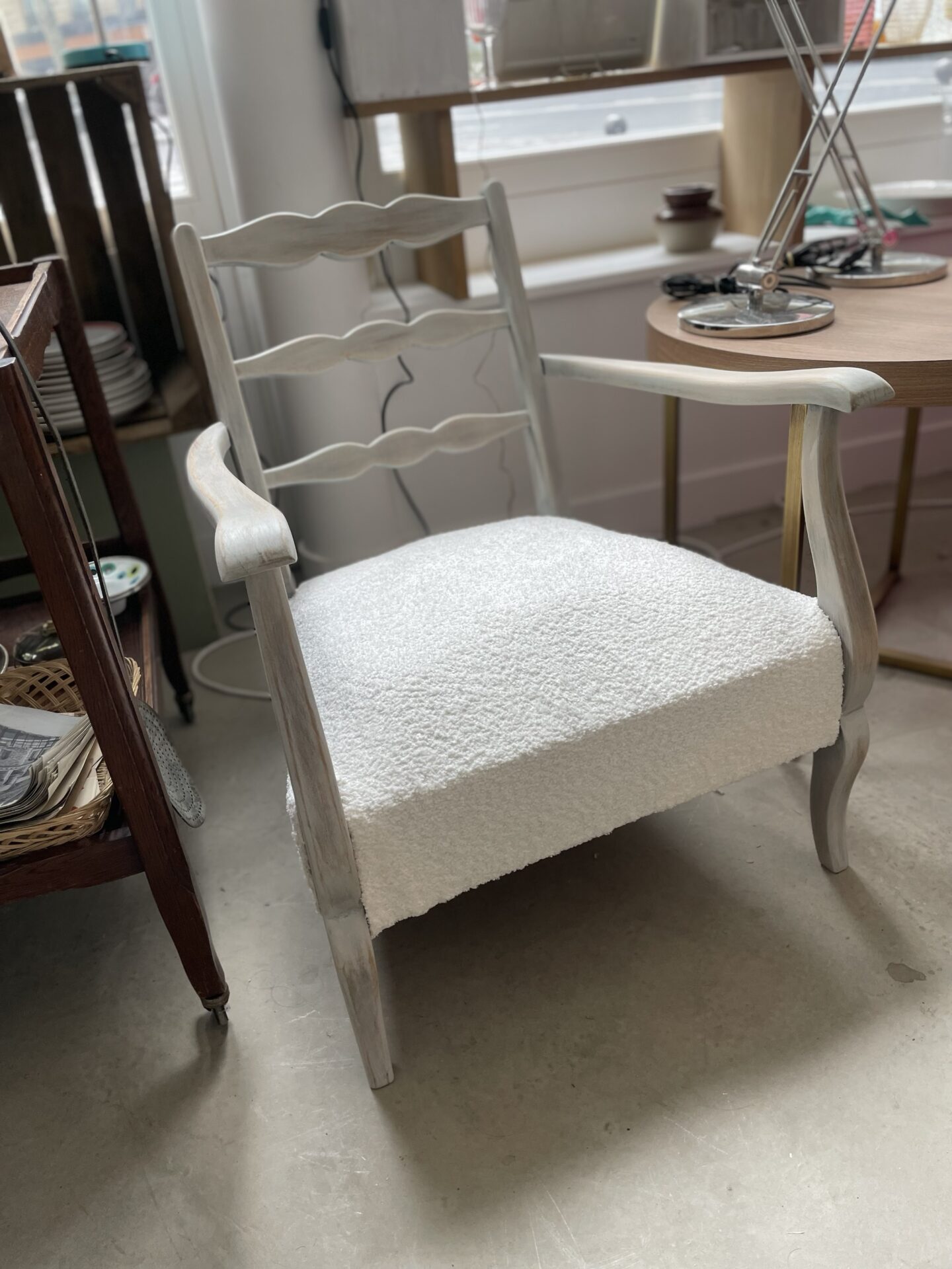 Fauteuil ancien revisité – Image 11